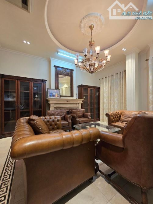 SIÊU BIỆT THỰ LÔ GÓC 3 MẶT TIỀN DỊCH VỌNG HẬU, 240M2, 4 TẦNG HẦM, GIÁ 139TỶ, PHÁP LÝ CHUẨN - 7