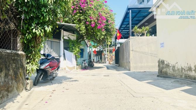 Nhà 3 tầng ô tô thông Phan Bội Châu, 120m2, ngang 6m, 3.x tỷ - 7