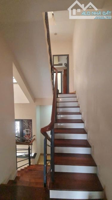BÁN GẤP NHÀ 05 TẦNG MẶT TIỀN ĐƯỜNG HOÀN KIẾM , TP NHA TRANG GIÁ 8,8 TỶ - 7