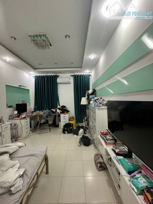 💥💥 HẺM XE TẢI QUAY ĐẦU - NGAY TRUNG TÂM QUẬN 11 - GẦN VÒNG XOAY CÂY GÕ - 4 TẦNG ĐÚC – GI - 7