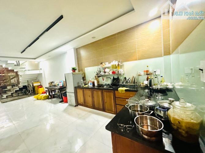 NHÀ 3 TẦNG HÀ VĂN TRÍ - Ô TÔ ĐỔ ĐẬU NGÀY ĐÊM - nhỉnh 5 tỷ - 7