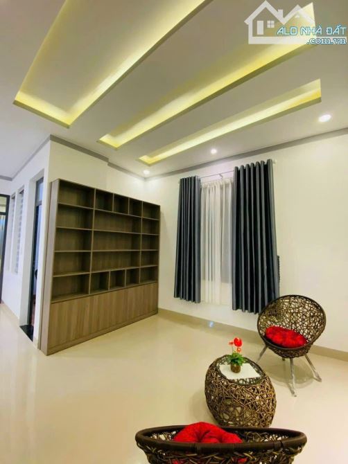 Nhà mê góc 2 mặt tiền kinh doanh Y Mol xây mới full nội thất - 7