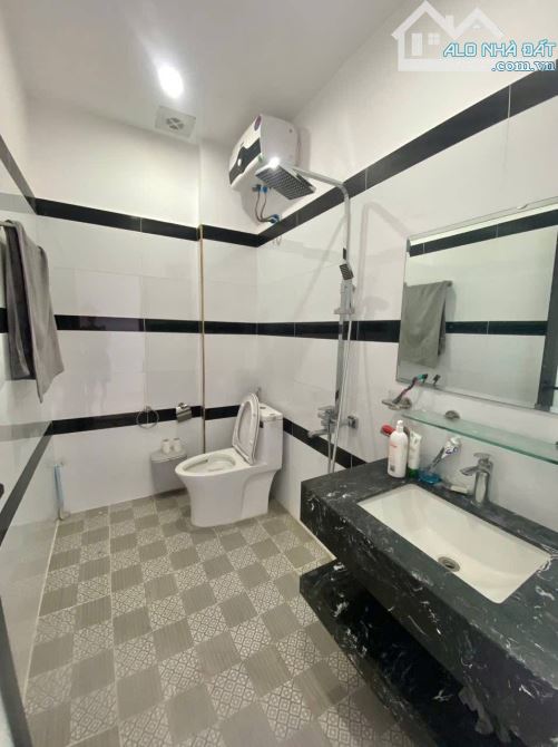 🕌:  Bán nhà 3 tầng xây độc lập tại Vĩnh Khê ,an đồng ,Ô tô vào tận cửa , DT 54m2, ngõ 3 m - 7