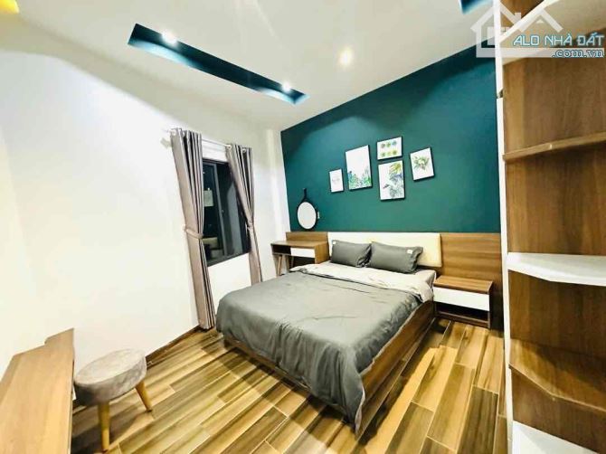 Một em siêu phẩm 3 tầng full nội thất nằm ngay trung tâm của khu Shophouse mini - 8
