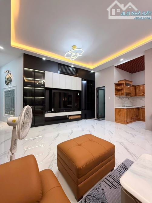 NHÀ 2 LẦU MỚI XÂY MẶT TIỀN ĐƯỜNG MẠC THIÊN TÍCH , PHƯỜNG XUÂN KHÁNH - 8
