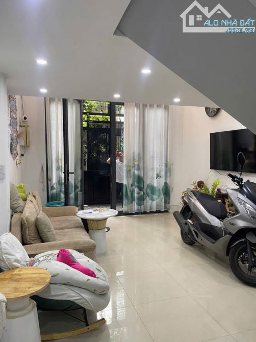 Bán nhà đường 3/2, q10 nhà mới và đẹp, giá tốt chỉ nhỉnh 8 tỷ - 8