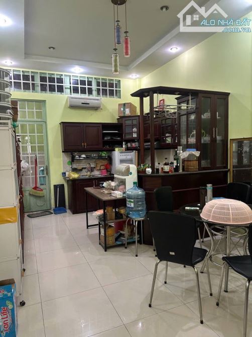 💥💥 HẺM XE TẢI QUAY ĐẦU - NGAY TRUNG TÂM QUẬN 11 - GẦN VÒNG XOAY CÂY GÕ - 4 TẦNG ĐÚC – GI - 8