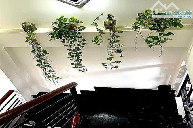 Bán nhà ở ngay, 3 tầng, ngang 5m, CN, 56 m2, Lê Văn Sỹ, Phú Nhuận, Sổ riêng ! - 8