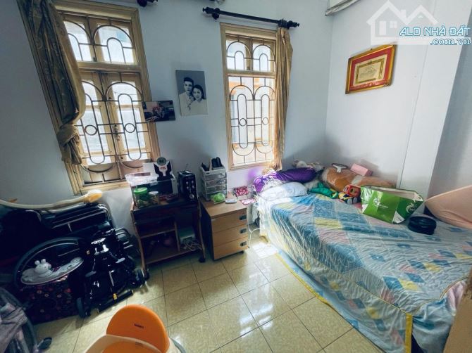 HIẾM QUẦN NGỰA BA ĐÌNH 80m 2T MT 5m 35Tỷ PHÂN LÔ KHU VỰC VIP 2MẶT NGÕ TRƯỚC NHÀ Ô TÔ TRÁNH - 8
