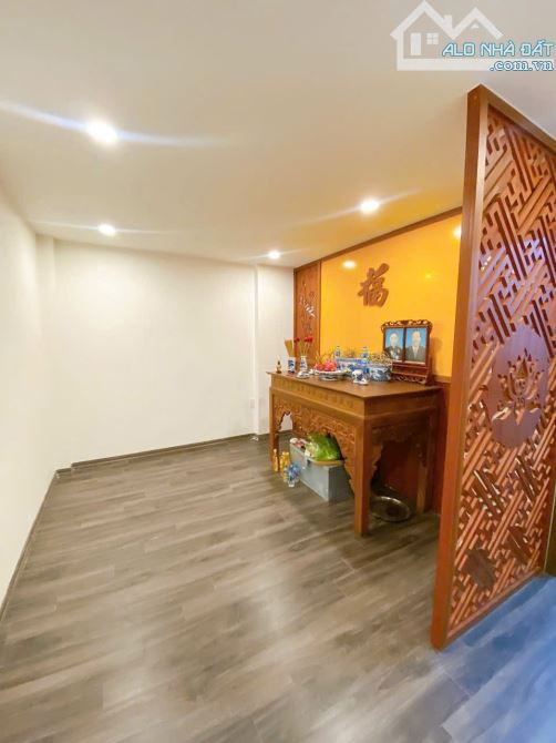 Bán nhà 4,5 tầng phố Hồ sen. Ô tô vào nhà - 8
