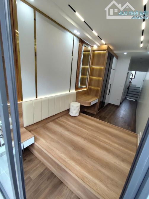 Ngay Sau Nhà Mặt Phố Đại La_Vài Bước Ra ÔTÔ_Full Nội Thất Đẹp_27m2 x 4Tầng_Nhỉnh 5Tỷ - 8