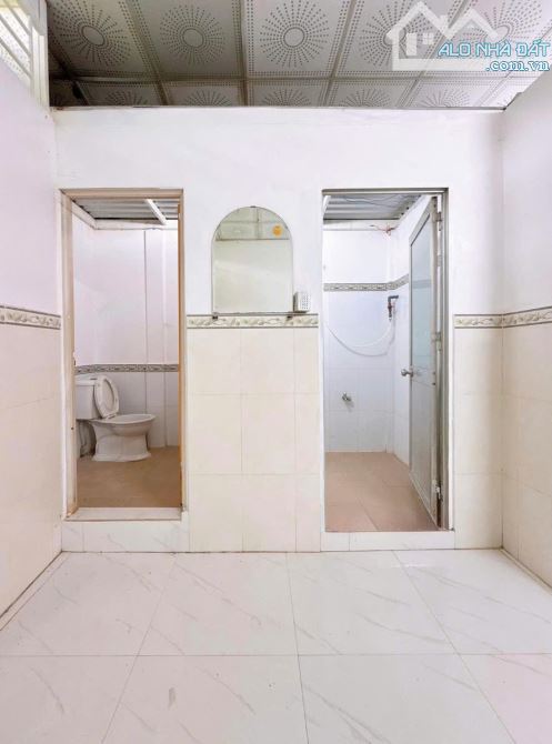💥 840Tr sang sổ ngay căn nhà 130m2 ở Tân Hiệp,Hóc Môn có Sổ Hồng Riêng, nhà cấp 4 - 9