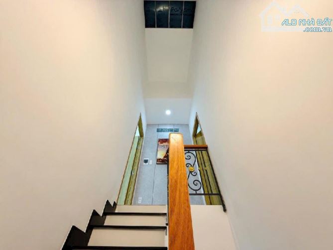 BÁN CĂN NHÀ TRÊN ĐƯỜNG QUANG TRUNG P10 GÒ VẤP NỞ HẬU 5,4M GIÁ 5,49 TỶ 3 TẦNG 4 PHÒNG NGỦ - 9