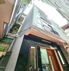 NGÔI NHÀ (ĐANG HOT NHẤT LÚC NÀY)GẦN CV HÒA BÌNH NHÀ,33,4m²/5 tầng/4,4m mt,thang máy xịn sò