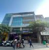Tòa Nhà Ngay BV Chợ Rẫy , Khu Vực Mở Phòng Khám , Siêu Hiếm Q5 , DT 7,6 x 17,6m , 7 Tầng