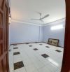 Nhà mặt tiền đường đẹp, ngang 5,2m, DT 165m vuông – Thu nhập sẵn – Gần chợ Lạc Quang