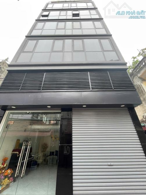 Bán nhà Khuất Duy Tiến, phân lô ô tô, thang máy, gần phố, 53m2, hơn 18 tỷ