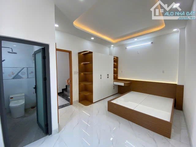 BIỆT THỰ NGUYỄN VĂN THẮNG – TÂY THẠNH – 140m² – 6PN, 5WC – TRỰC DIỆN HẺM XE HƠI - 2