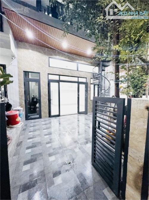 🏡 Bán nhà CMT8, Q.10, nở hậu hẻm sạch, nhỉnh 8.x tỷ!