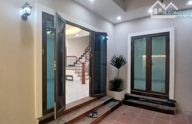 Bán nhà Đông Mỹ, Liên Ninh, Thanh Trì, 70m2, 4 tầng, nhà mới, giá 5 tỷ