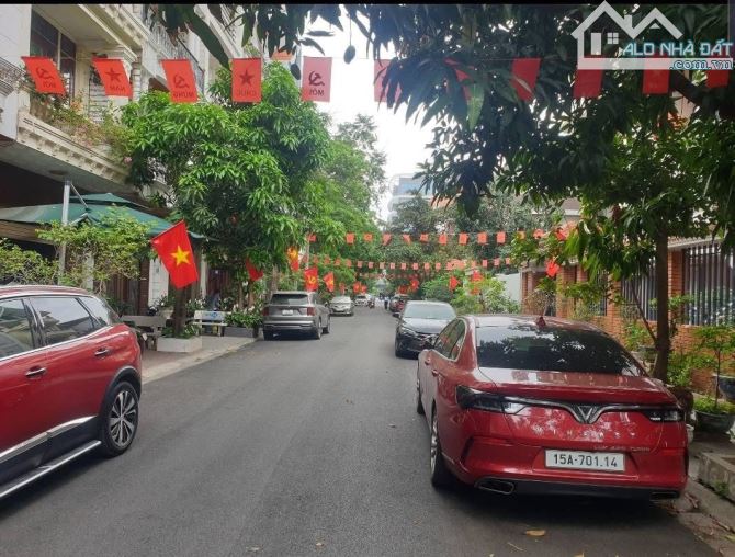 Bán biệt thự lô góc khu cao cấp 97 Bạch Đằng, Hồng Bàng DT: 293m Giá: 30 tỷ 900tr