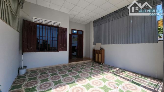 BÁN NHÀ MẶT TIỀN HẺM 184 GIẢI PHÓNG - P.TÂN LỢI - DT: 5x25m - TC: 90m2 - H: ĐÔNG - 4,1 TỶ