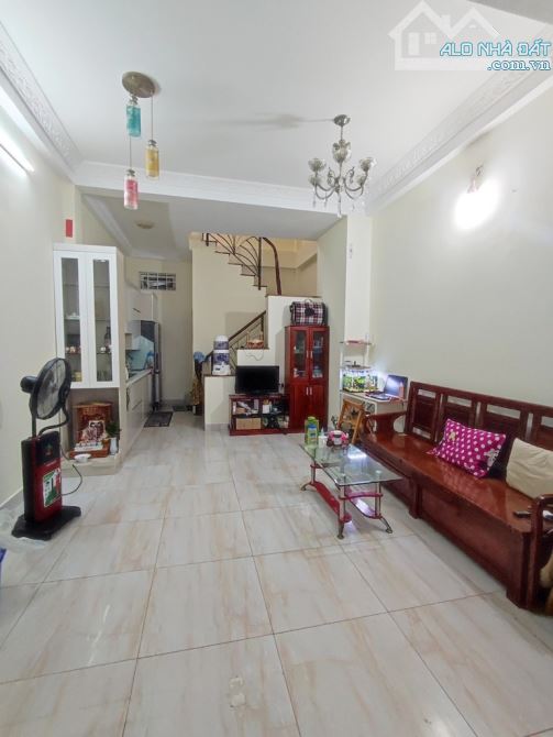 ✈️✈️NHÀ ĐẸP 3 TẦNG BTCT - 40M2 - 4.8 TỶ   PHẠM VĂN BẠCH P15 TÂN BÌNH. 💎💎