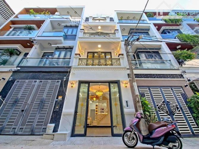 Bán nhà mới hẻm 83 Đào Tông Nguyên Thị Trấn Nhà Bè, 4x13m, 3 lầu Giá 5,95 Tỷ