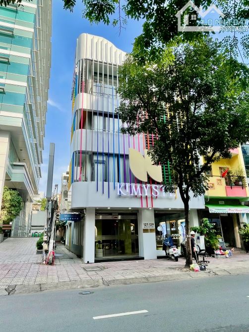 GÓC 2 MT Nguyễn Đình Chiểu, Q. 3 - 132m2 (7.8 x 17) - 5 Tầng - HĐT 250Tr/Th - Giá 68 Tỷ