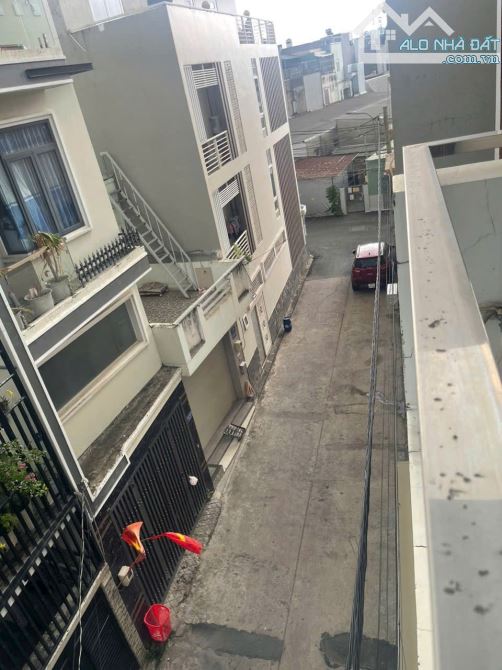 Giá 8 tỷ nhà trệt 2 lầu tum hẻm 1/ đường số 5 P. Tăng Nhơn Phú B,Q9. Gần Vincom Q9