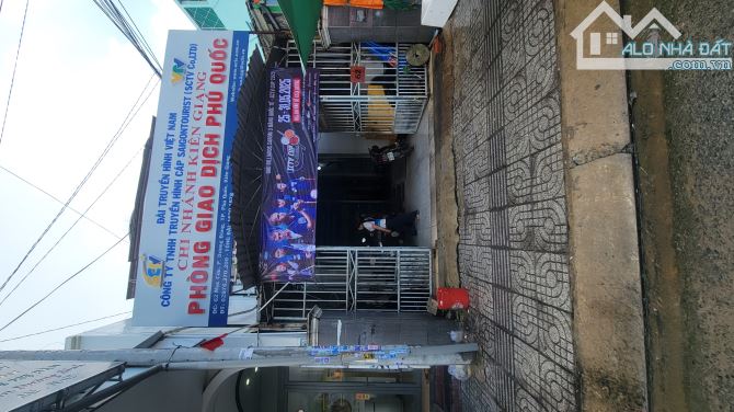 Nhà bán Đường Mạc Cửu 128m nhà 2 tầng trung Dương Đông Phú Quốc Kiên Giang kinh doanh buôn