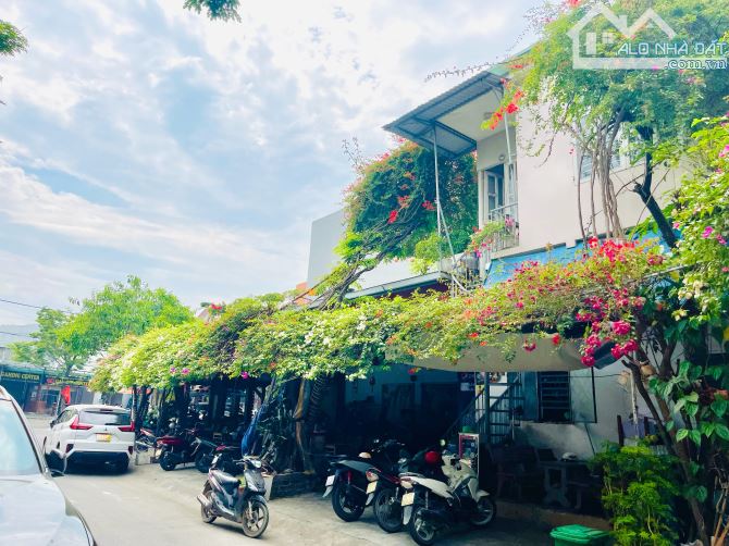 CHÍNH CHỦ CẦN BÁN NHÀ ĐÀ NẴNG ĐANG KINH DOANH QUÁN CÀ PHÊ. DT 202,8 m2