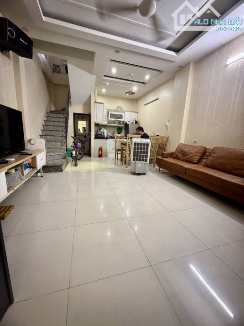 Bán nhà Nguyễn Trãi, quận Thanh Xuân 4 tầng 36m ngõ nông, sát oto chỉ 9 tỷ