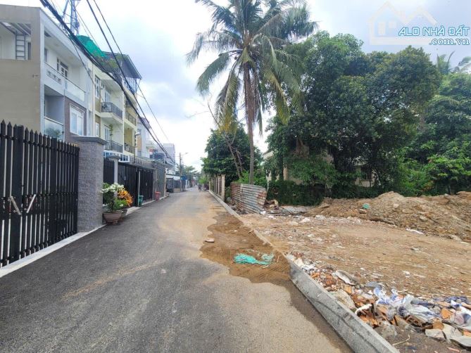 MẶT TIỀN ĐƯỜNG 32 - LINH ĐÔNG - 2143.5m2 - 74.5 TỈ