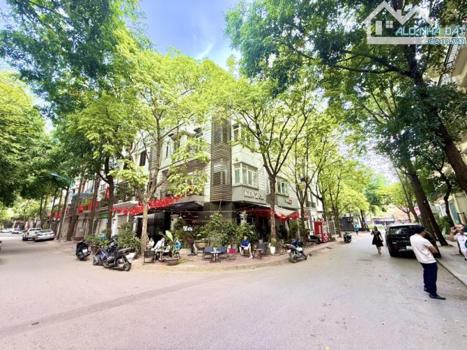 BÁN NHÀ PHÂN LÔ NGUYỄN THỊ ĐỊNH- Ô TÔ TRÁNH, VỈA HÈ RỘNG- 50M2, 5 TẦNG_ GIÁ 19.5 TỶ