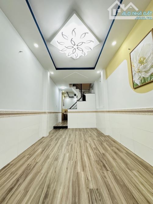 Bán nhà HẺM ÔTÔ ĐỖ CỬA Phan Tây Hồ PN, 4 tầng, full nội thất xịn sò, có cửa hậu, tròn 8 tỷ