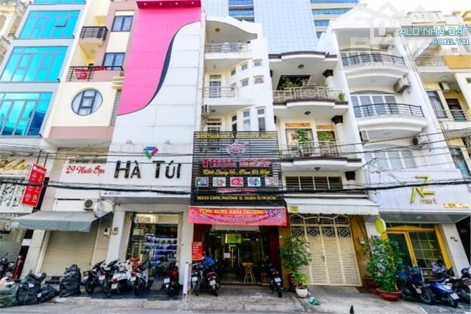 Bán nhà mặt phố Cầu Giấy, 7 tầng thang máy, MT khủng 6m,  2 mặt phố kinh doanh 34 tỷ