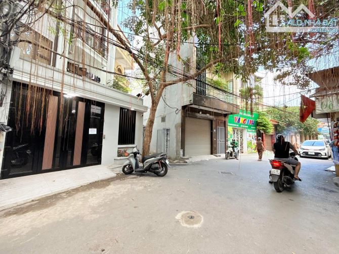 Bán nhà Phương Liệt - Căn góc - ô tô tránh - 145m - 5T - Thang máy 38 tỷ