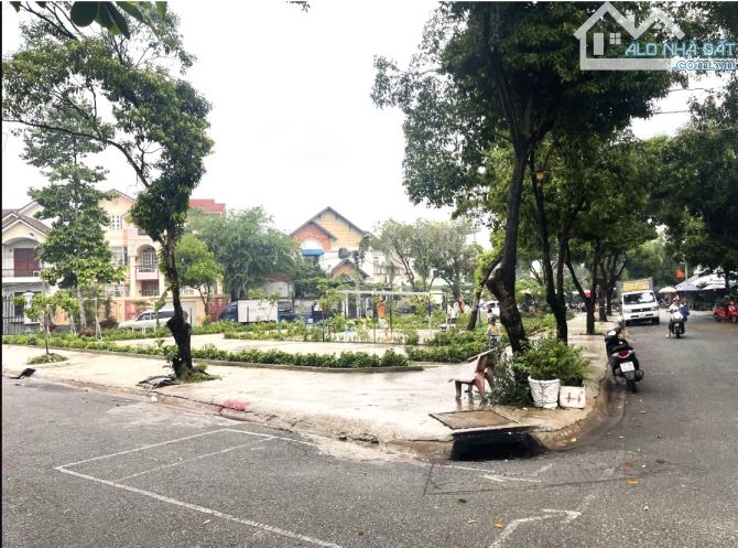 Bán Nhà Mặt Tiền Chợ, Kinh Doanh, 4 Tầng, Đường 8m, Vỉa Hè, 5mx17m, Nhỉnh 11 Tỷ(TL)