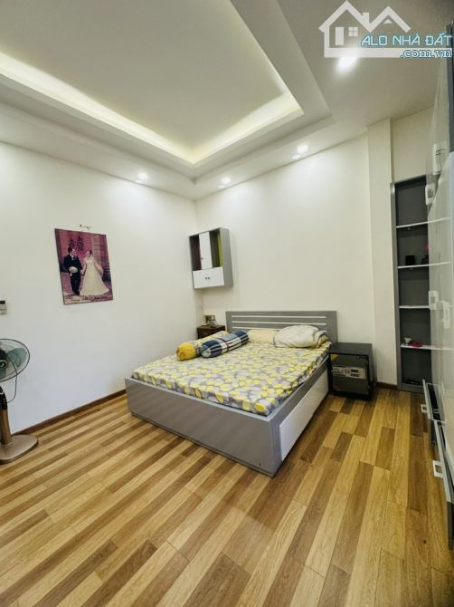 BÁN NHÀ MỚI NỘI THẤT CAO CẤP – NGAY KHU TÊN LỬA - NGANG 5M HIẾM