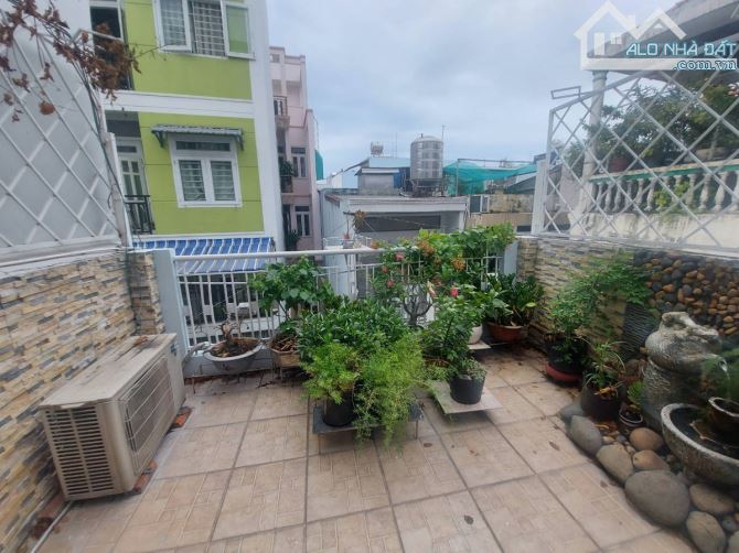 Bán Nhà Phan Văn Hân P17 – Sau Lưng Mặt Tiền – 3 Tầng – 70m² – Giá 8.75 Tỷ TL