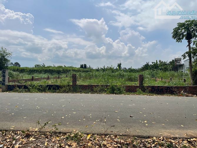 CẦN BÁN LÔ ĐẤT MẶT TIỀN NHỰA 1383 m² (120 đất ở ) LONG PHƯỚC – TP. BÀ RỊA – VŨNG TÀU