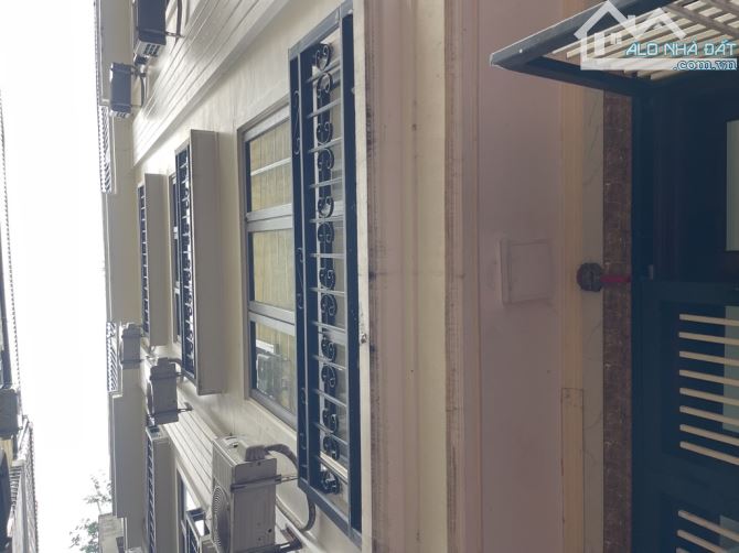 Bán nhà HỒ TÙNG MẬU 34m2 Mt 4m dân xây chắc chắn tiện ích vô vàn