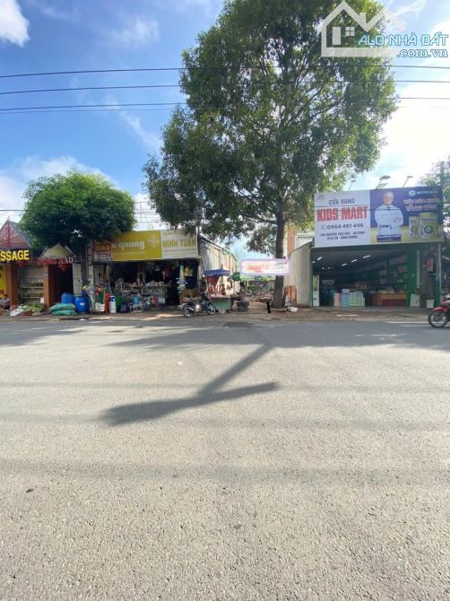 Bán đất 5.91x35.6m, mặt tiền Nguyễn Thái Học P.Tân Đông Hiệp kế chợ Dĩ An 1