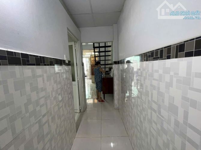 4.3T.ỷ - Hẻm xe hơi, Dương Đình Hội, Phước Long B - 3 Phòng ngủ - Gần Vành Đai 2