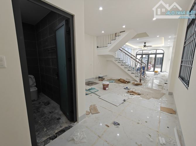 BÁN NHÀ 3 TẦNG MỚI ĐẸP VÀO Ở NGAY_ĐƯỜNG Ô TÔ XÔ VIẾT NGHỆ TĨNH_HOÀN CÔNG_9.5 TỶ