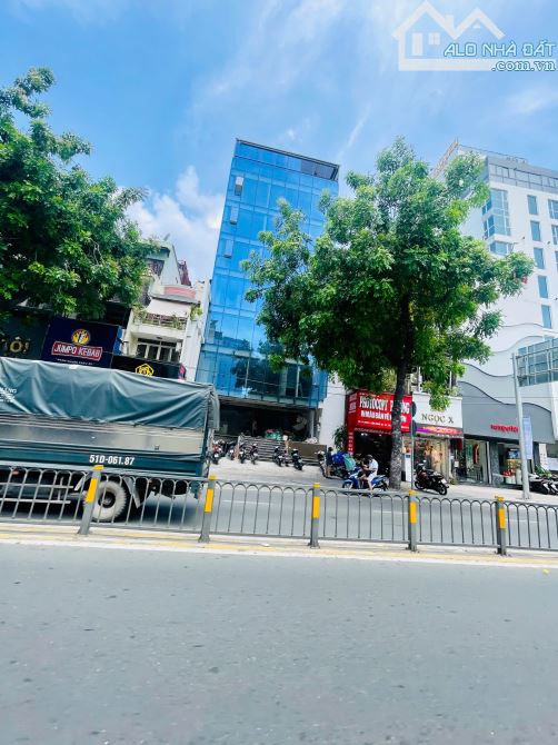 Siêu vị trí Tòa nhà 8 tầng MT Nguyễn Cư Trinh Q1 -ngay Khách sạn PullMan  có TM-HDT 120 tr