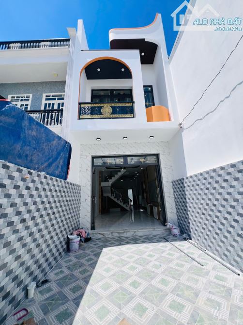 Bán Nhà mới hoàn thiện, SHR, Full Nội Thất, 100m2, đường xe hơi