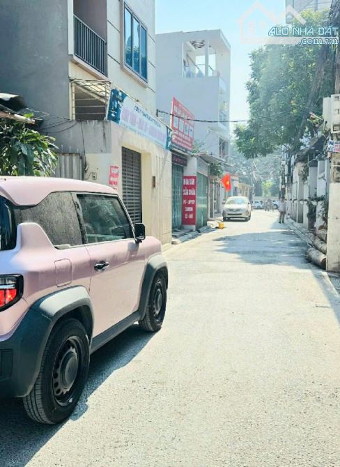 CÓ 102 - NHÀ ĐẸP HOA LÂM LONG BIÊN, Ô TÔ VÀO, LÔ GÓC, GẦN PHỐ, GIÁ HỜI CHỈ 8.X TỶ