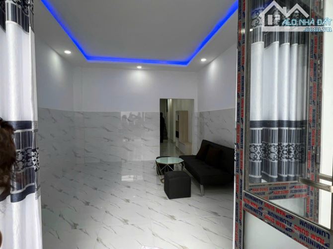 Bán nhà 2 tầng, DT 53m2 đất chỉ 4.6 tỷ, Bùi Đình Túy - THƠM NHƯ MÍT